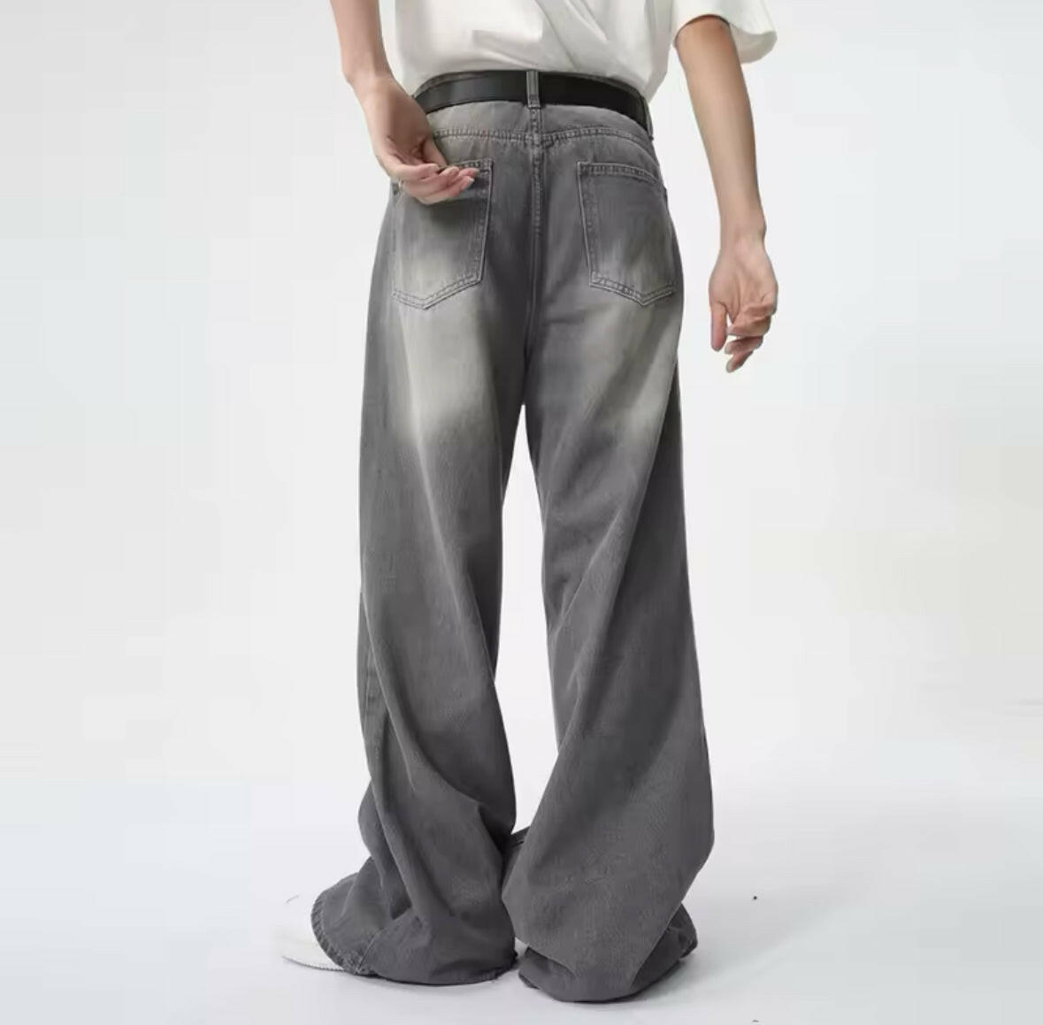 Faded & Distressed Gray Baggy Jeans