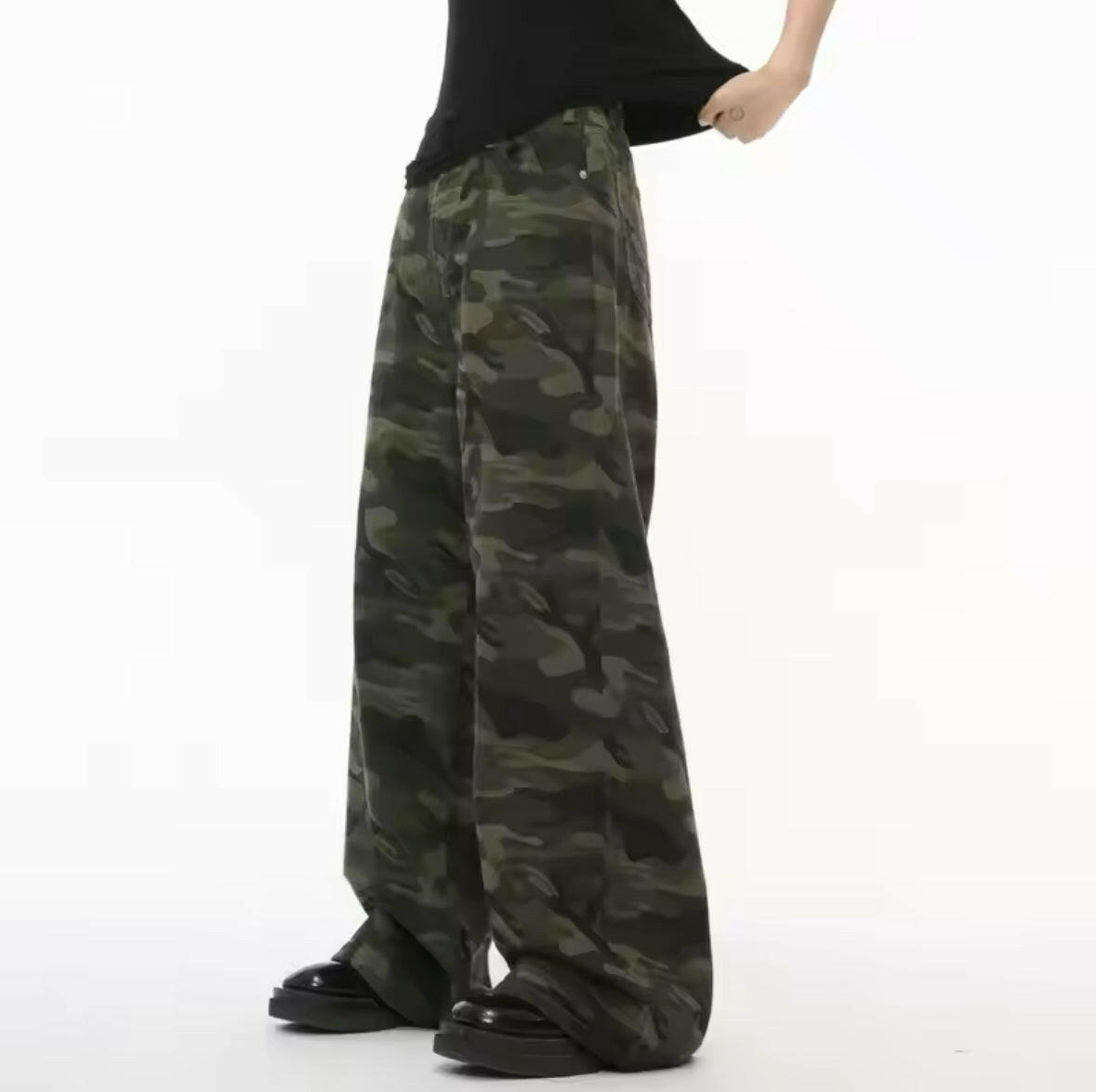 Dark Camo Baggy Jeans